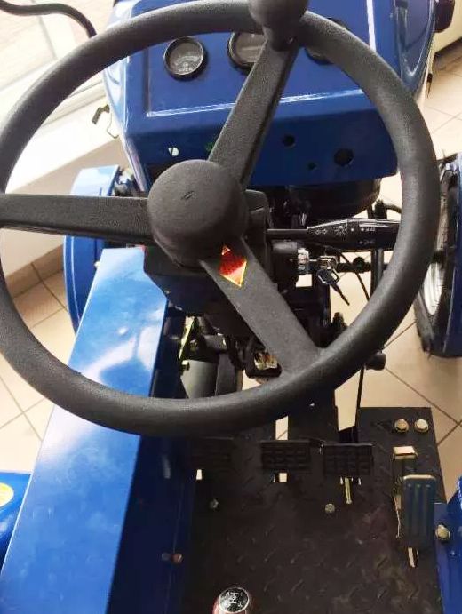 Мототрактор DW 160 LXL с плугом и фрезой, трактор ДВ160, минитрактор.