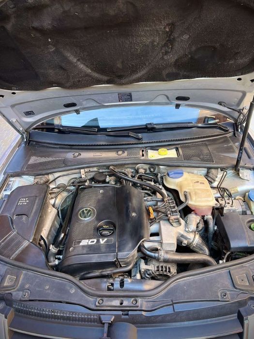 VOLKSWAGEN Passat 2003