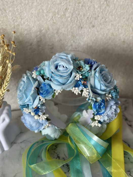 Внаявності,Український віночок зі стрічками,