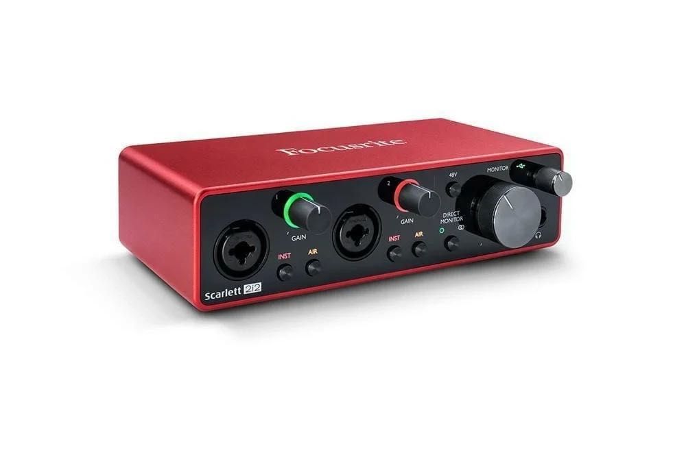 Focusrite Scarlett 2i2  interfejs audio sklep muzyczny Bratpol Toruń