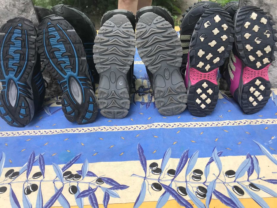 трекінгові  кросівки ADIDAS розмір 40 по устілці 25-25.5см