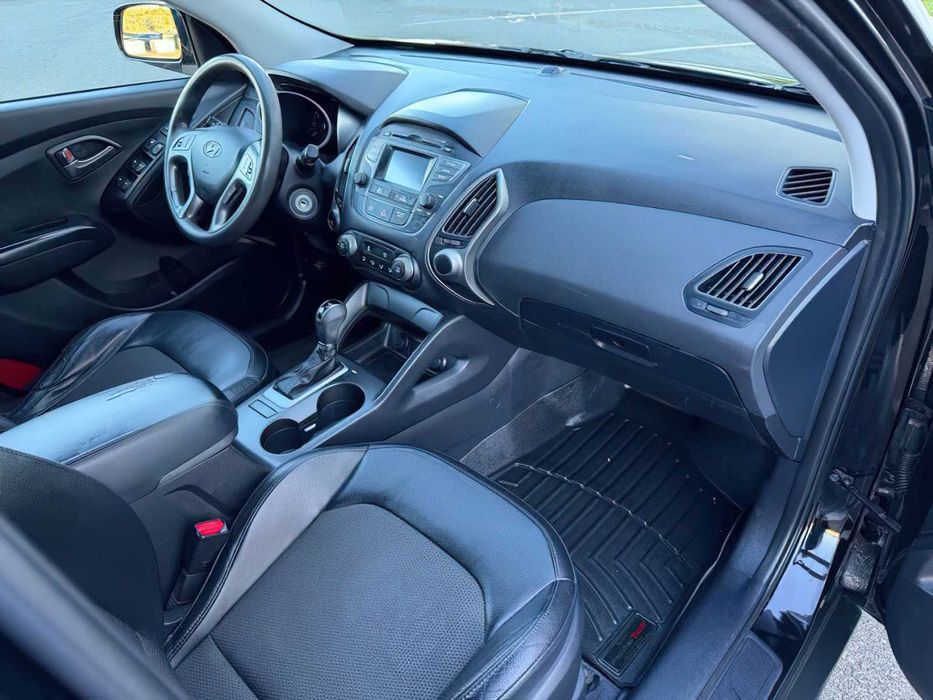 Hyundai Tucson GLS      2015