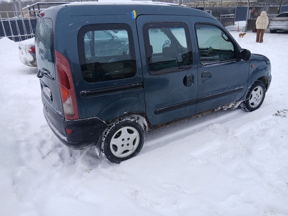 Продам Рено Кенго Пасажир 1.4 бензин