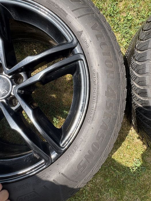 Felgi wheelworld z oponami z audi q5 2016 rok. 18cali 5x112