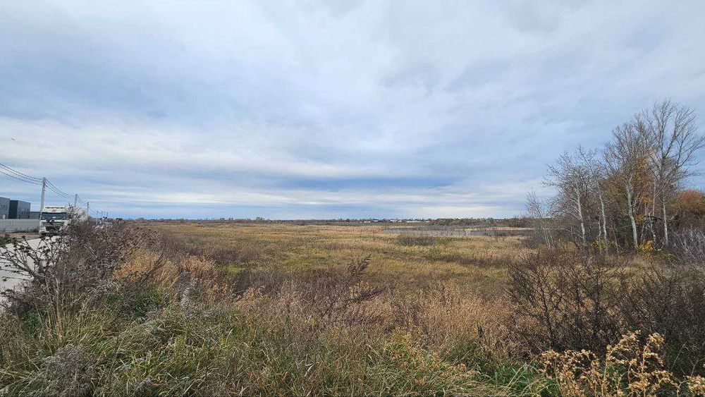 Продаж комерційних, промислових та складських ділянок — Погреби