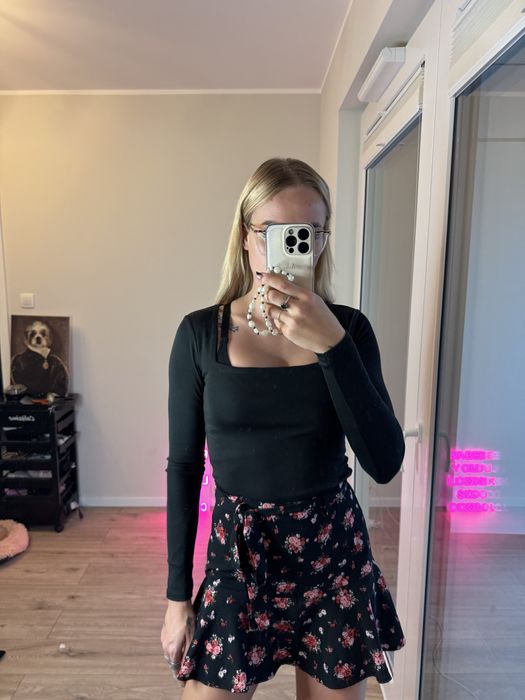 Spodenki spódnica stradivarius