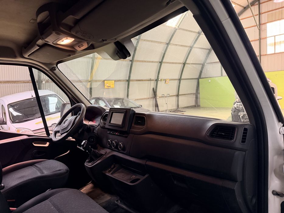 Opel Movano 2.3 L4H2 a trabalhar e andar, iva dedutivel,  grade de teto e barras de led’s incluídas.