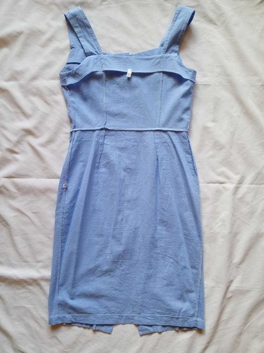 Легка літня блакитна сукня на ґудзиках, розмір S (6)