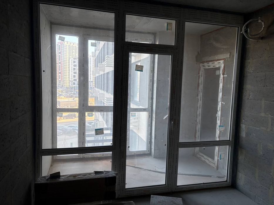 Балконний блок-перегородка