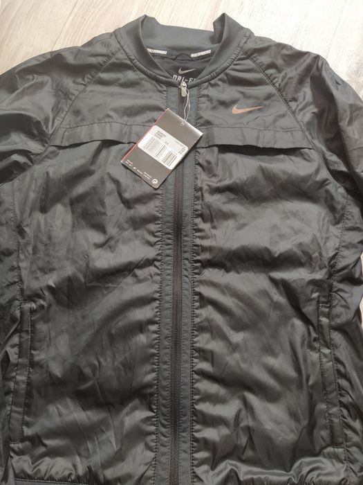 Новая ветровка, бомбер  Nike xs, оригинал