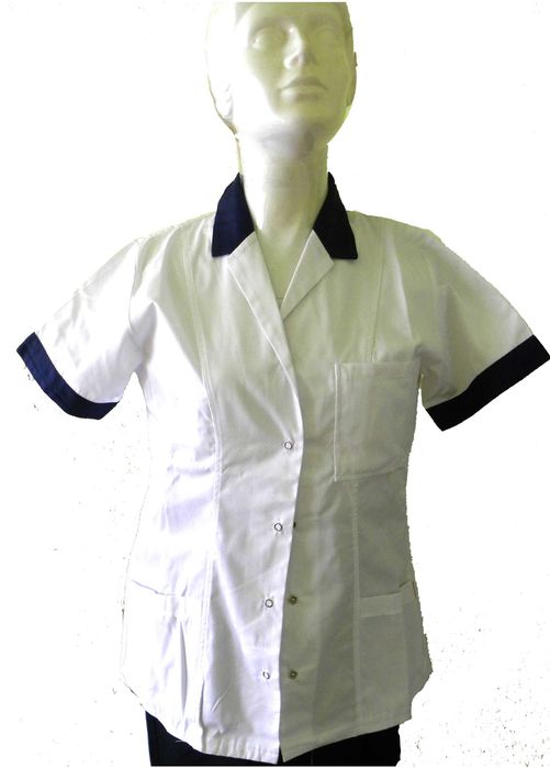 damski komplet biały z granatowymi dodatkami żakiet + spódnica  r. M