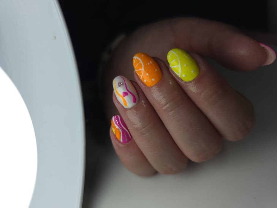 Paznokcie manicure hybryda przedłużanie