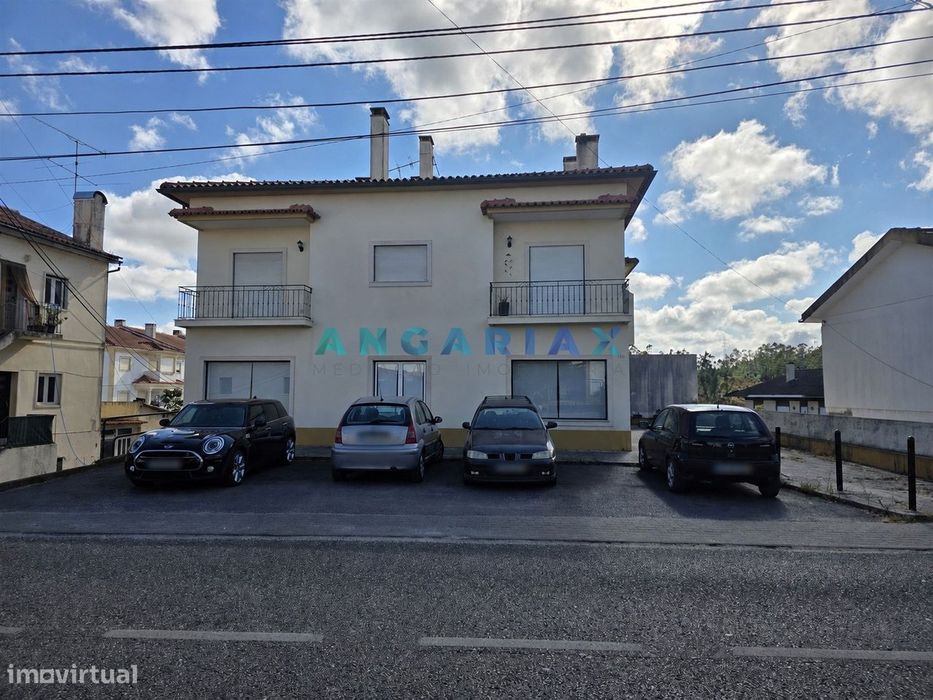 ANG1666 - Apartamento T1+1 para Arrendamento no Telheiro, Leiria