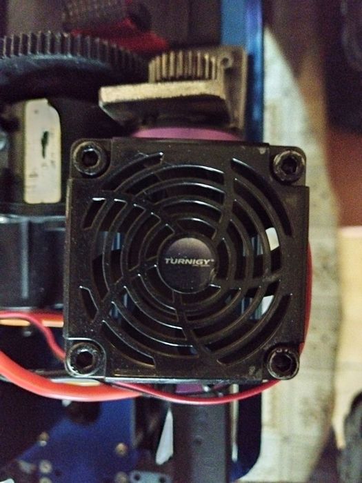 Traxxas T-Maxx konwersja ze spaliny na elektryka