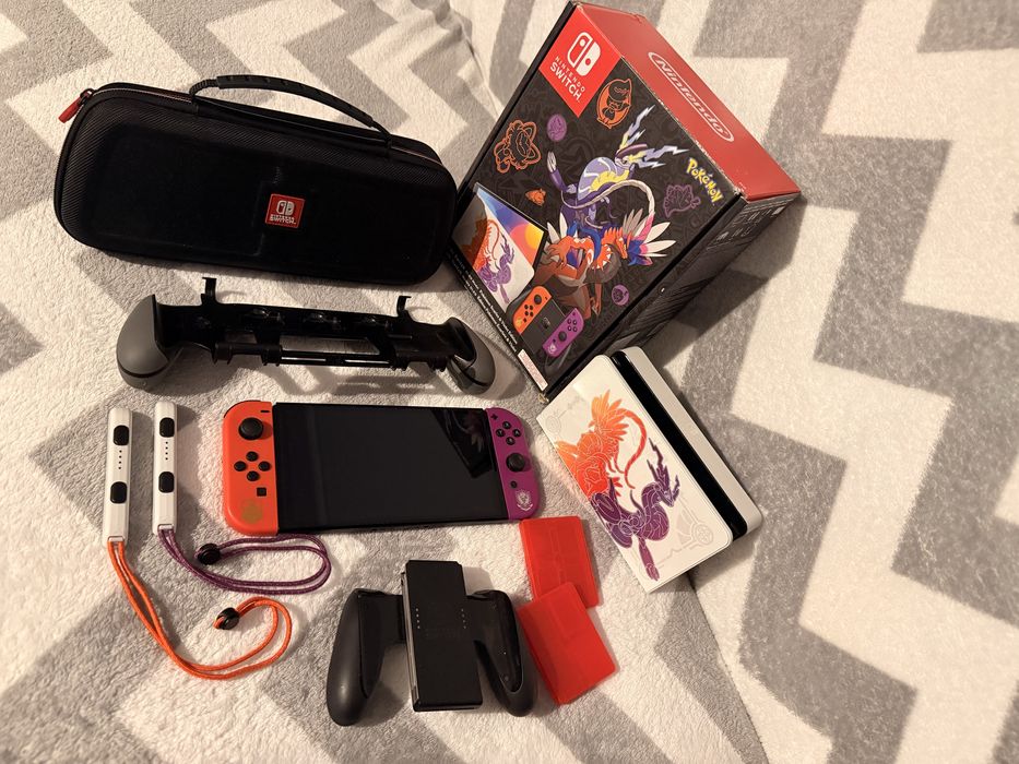 Nintendo Switch OLED Pokémon Scarlet & Violet