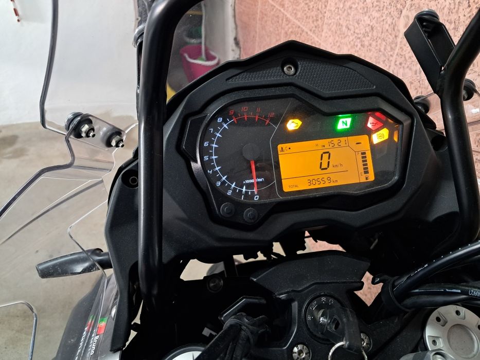 Vendo benelli 502x como nova