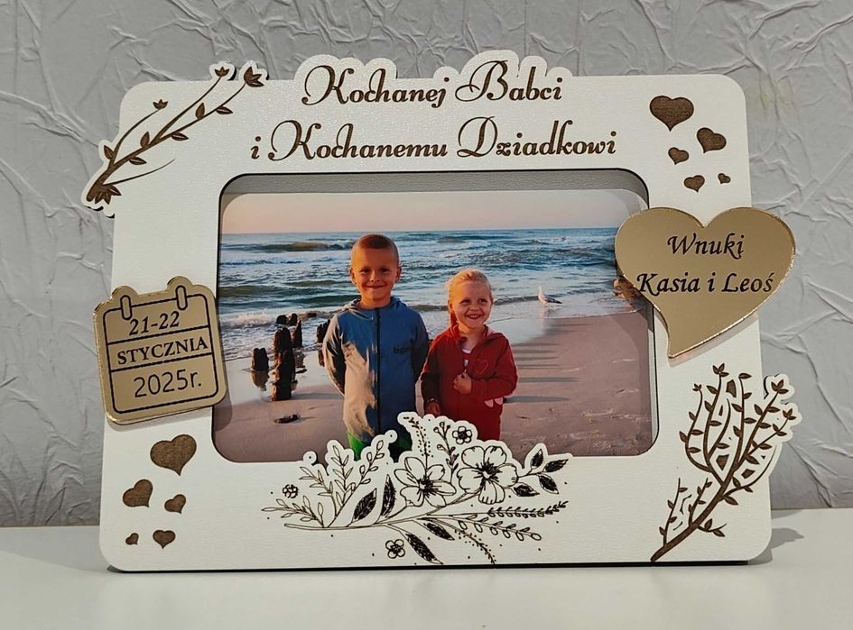 Ramka na zdjęcie z dow. grawer biała Dzień Babci Dziadka 10x15 złote
