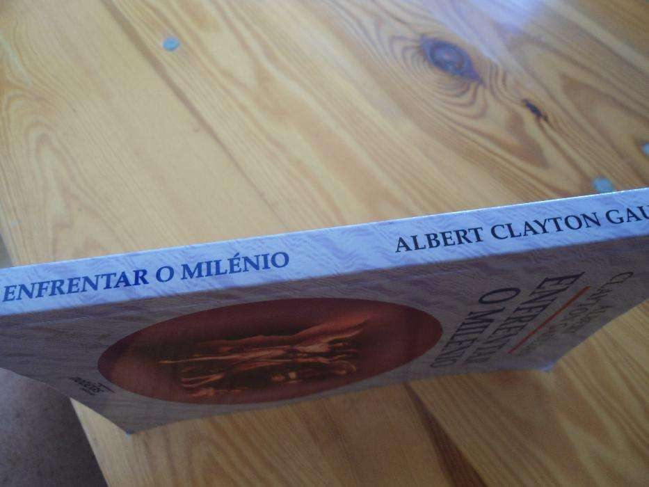 Enfrentar o Milénio de Albert Clayton Gaulden