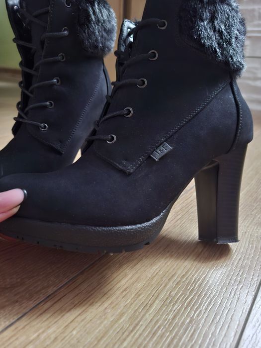 Buty zimowe na obcasie