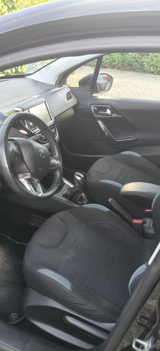 Peugeot 208 1.6 hdi