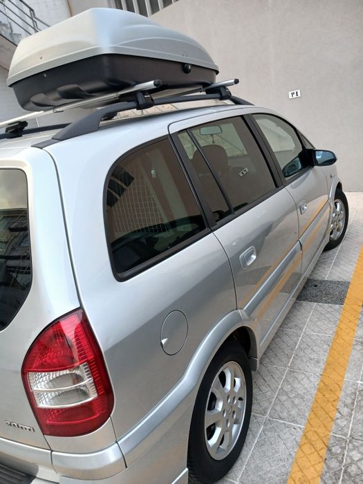 Opel zafira  carrinha a Gasoleo TD 2004  prata