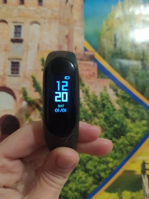 Фитнес браслет, трекер.