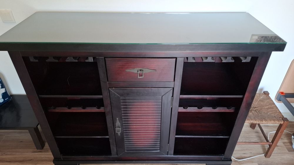 Aparador em excelente estado!