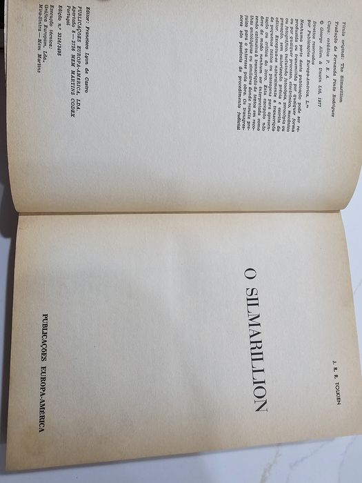 J.R.R Tolkien O Silmarillion