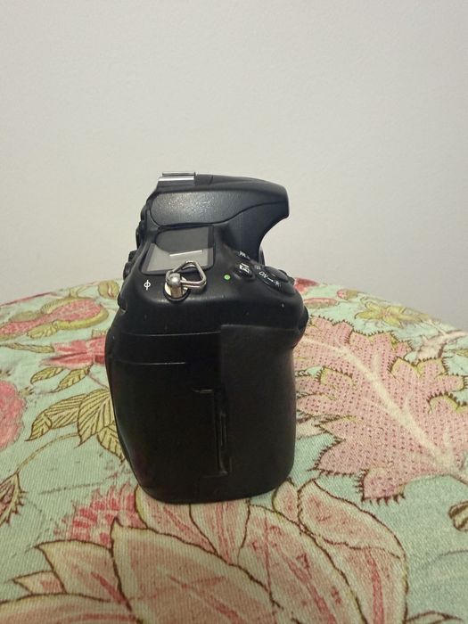 Nikon D300 para reparar ou para peças