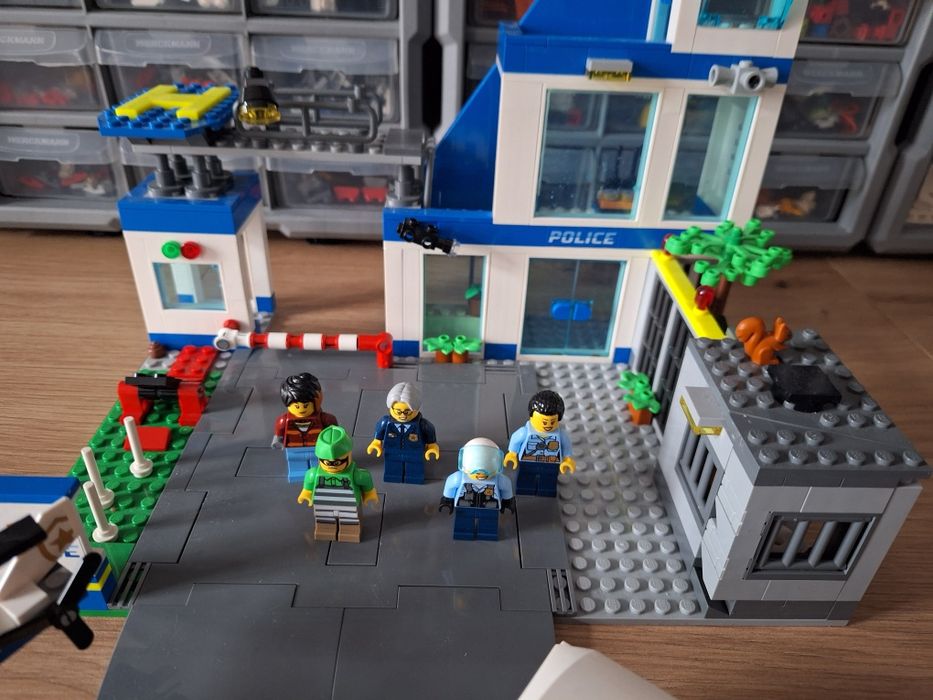 Lego City - 60316 - Posterunek Policji