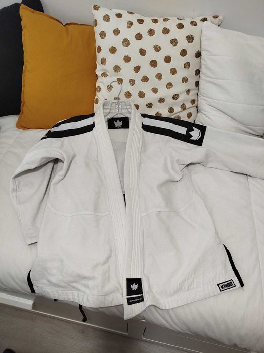 Gi Kimono Bjj Jiu Jitsu KINGZ tamanho A0