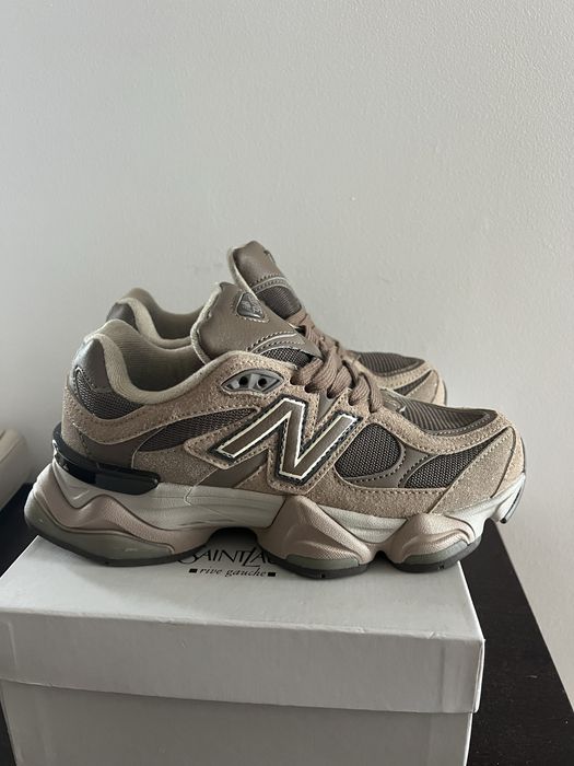 New Balance 9060