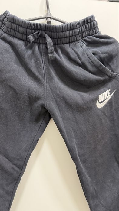 Спортивний костюм Nike на хлопця розмір М на зріст 137-147 см
