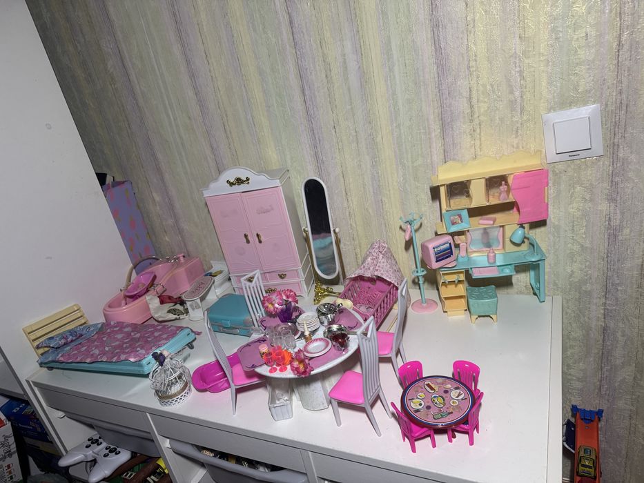Продаю меблі для ляльки Барбі