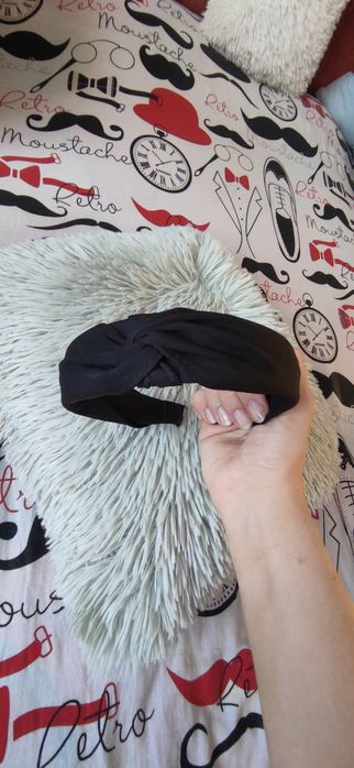 Czarna opaska na włosy Sinsay Onesize