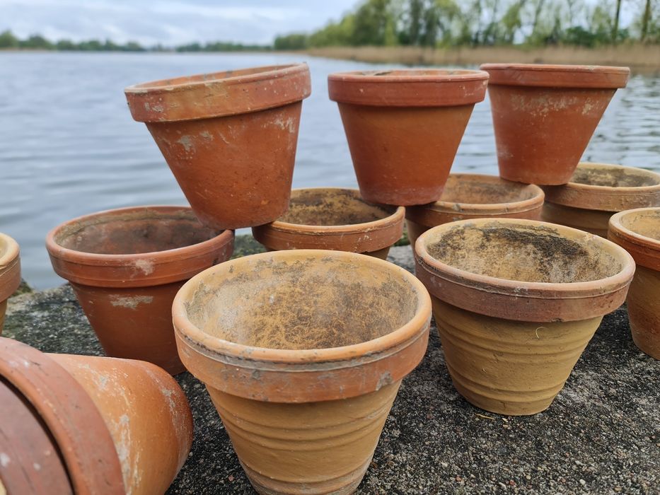 Doniczki gliniane 10 sztuk jako całość wzmacniane