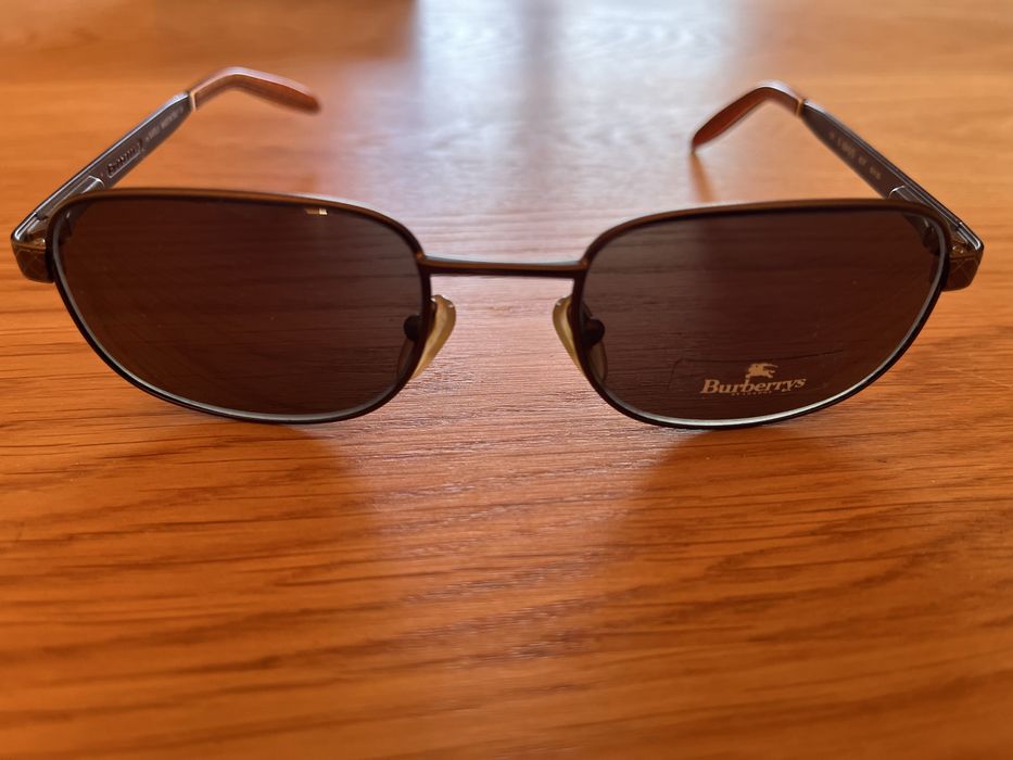 Oculos de sol burberrys originais nunca usados