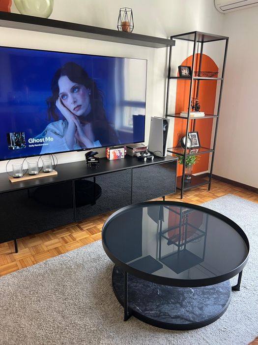 Mesa de centro preta IKEA