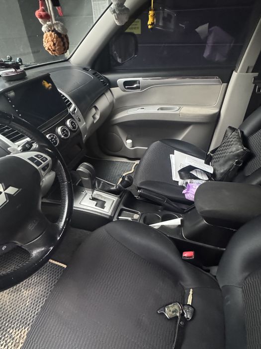 Продам Mitsubishi Pajero Sport 2013