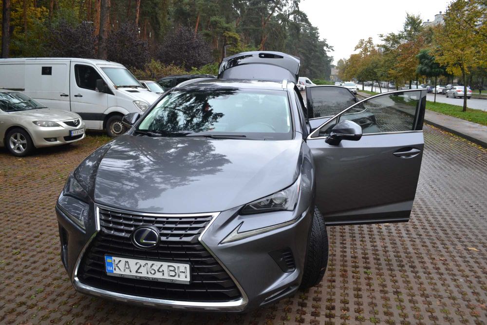 Lexus nx 300h 2018 Відмінний стан