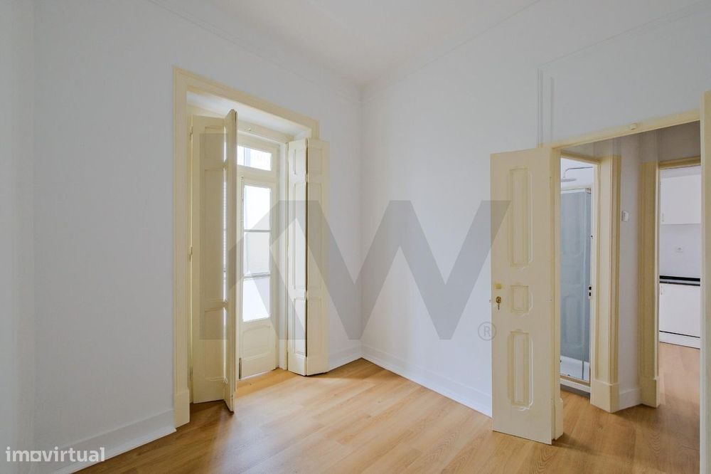 Apartamento T3 Remodelado no Areeiro