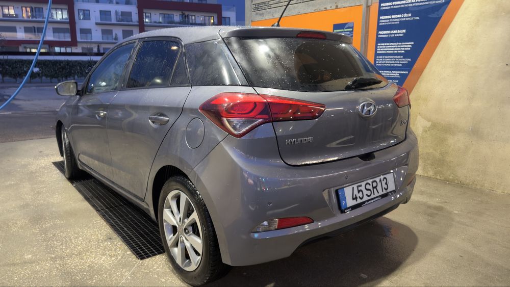 Hyundai i20 1.2 CRDi Nacional em optimo estado
