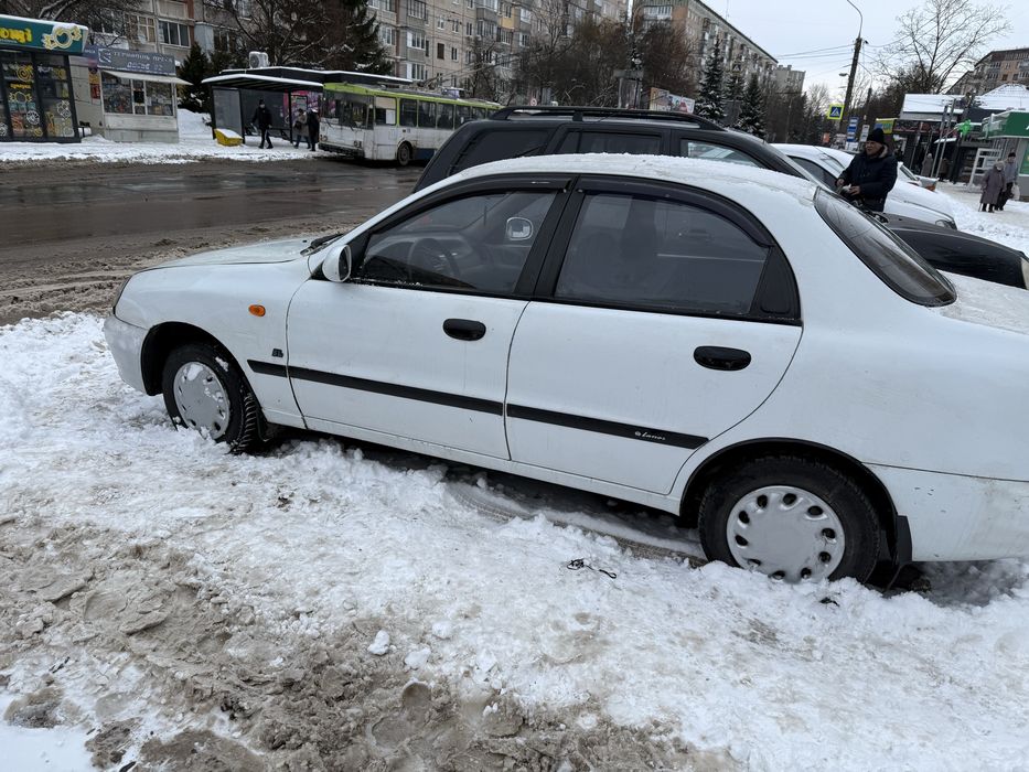 Део Ланос 1.5.