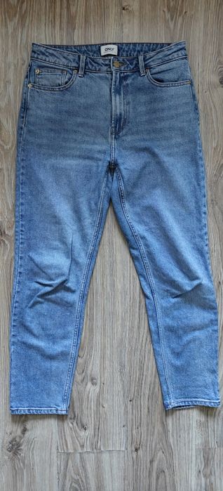 Nowe Damskie spodnie jeansowe roz 29/32