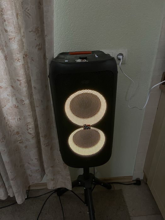 JBL Partybox 100
