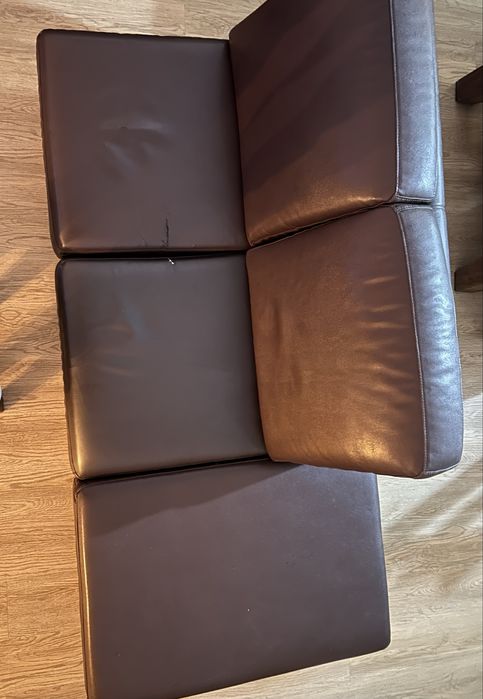 Sofá castanho usado