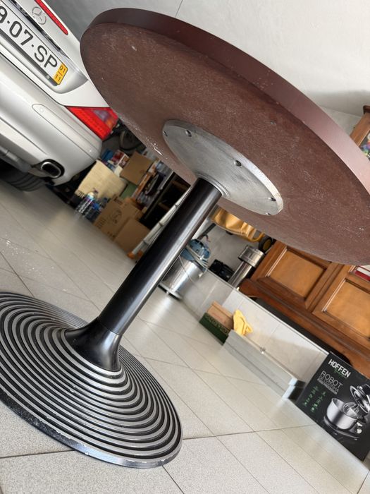 Mesa baixa para decoração