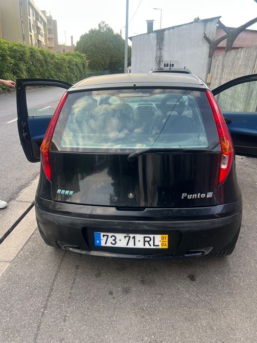 FIAT Punto 1.2 - 1200€ com mudança de nome incluída