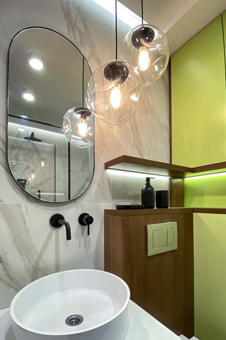 Власниця ЖД вокзал автостанція ТОРСЬКА ЦЕНТР чудо маркет СЛАВНИ