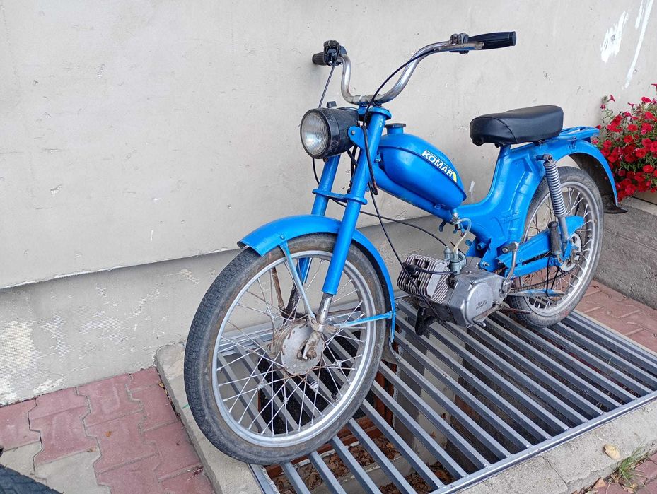 Komar motorower